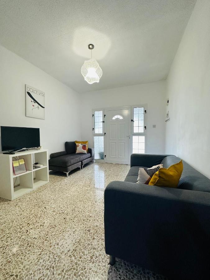 Arya Seaview Apartment In The Heart Of Coral Bay (Adults Only) Exteriér fotografie